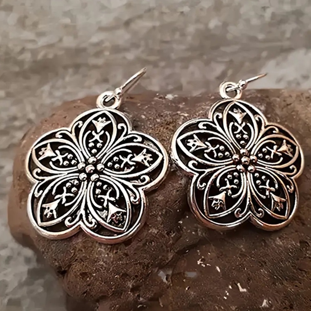 NWT- Silver Flowers